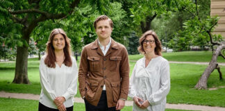 Nexer Tech Talent och ICA i nytt samarbete. I bilden från vänster; Sofie Lundh, Joel Rajalakso, båda Nexer Tech Talent, och Johanna Wiking, ICA.